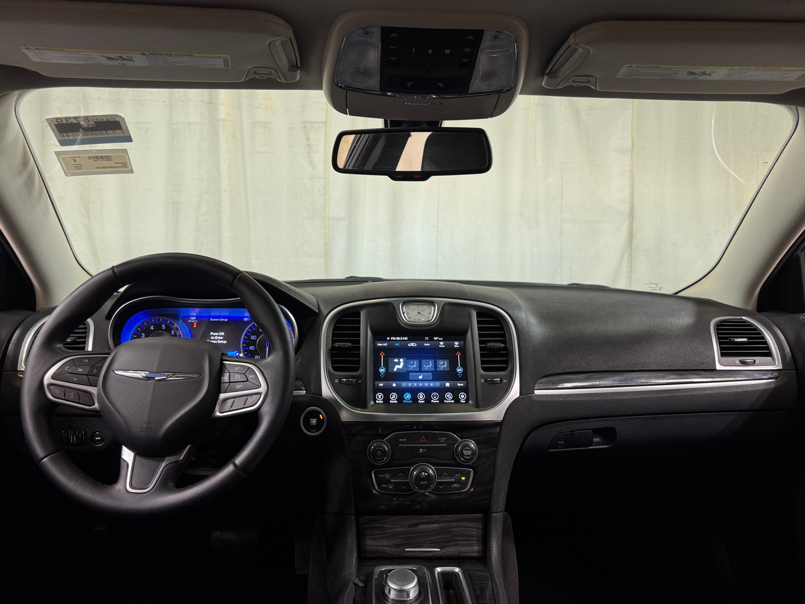 Thumbnail: 2017 Chrysler 300 - 2