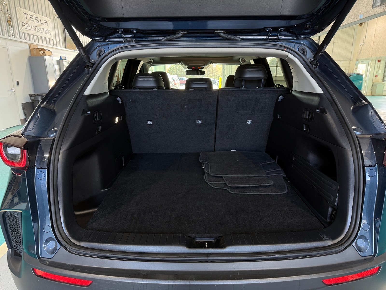 Thumbnail: 2025 Mazda CX-50 - 6