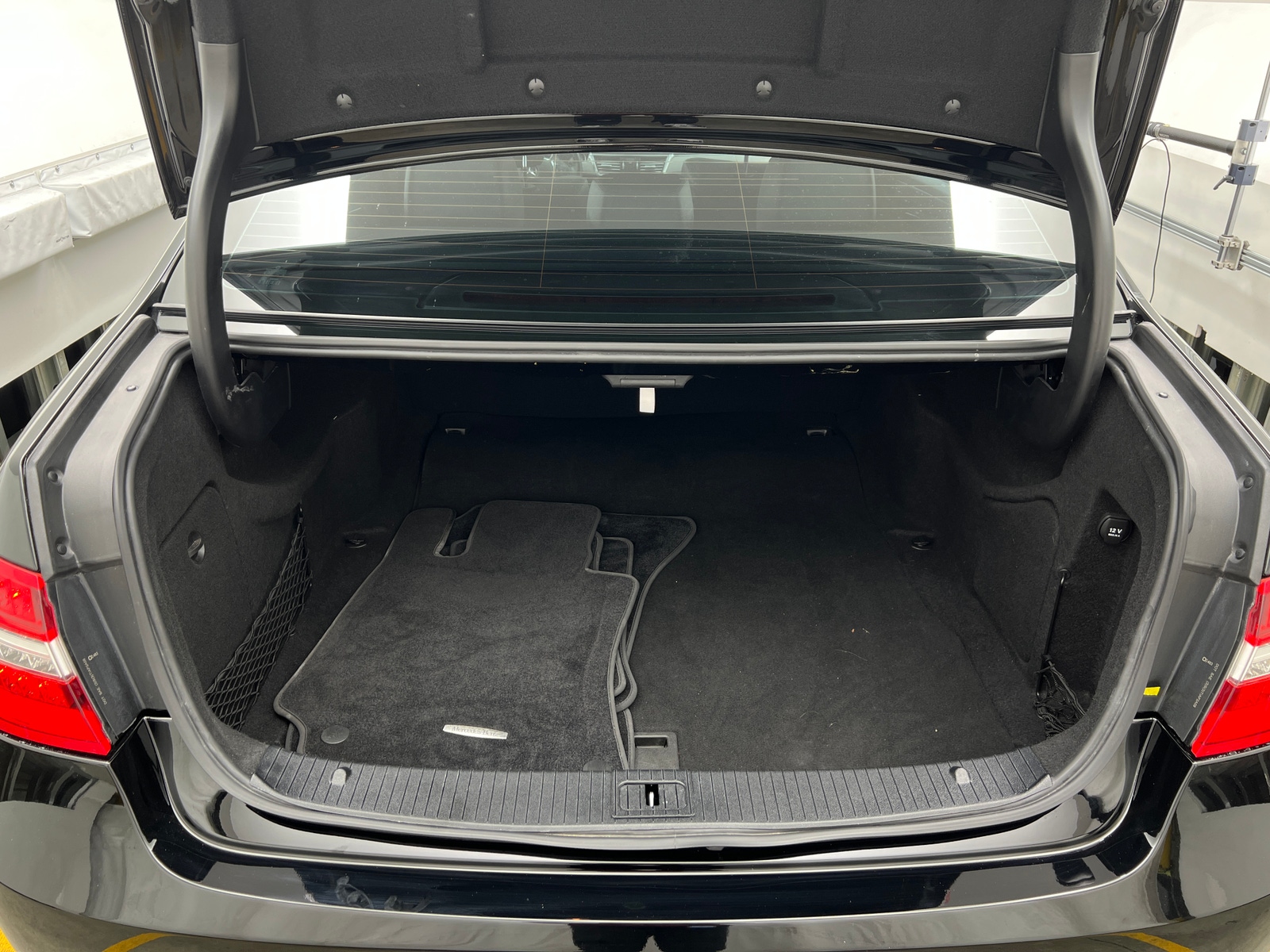 Thumbnail: 2013 Mercedes-Benz E-Class - 6