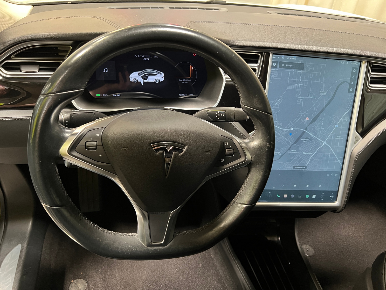 Thumbnail: 2014 Tesla Model S - 4