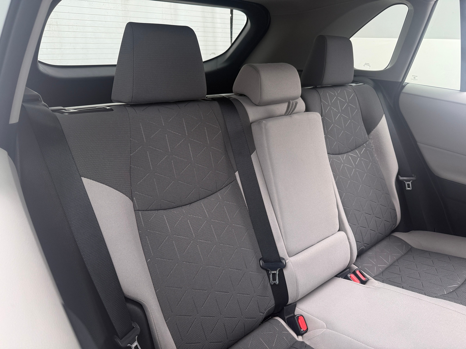 Thumbnail: 2020 Toyota RAV4 - 6