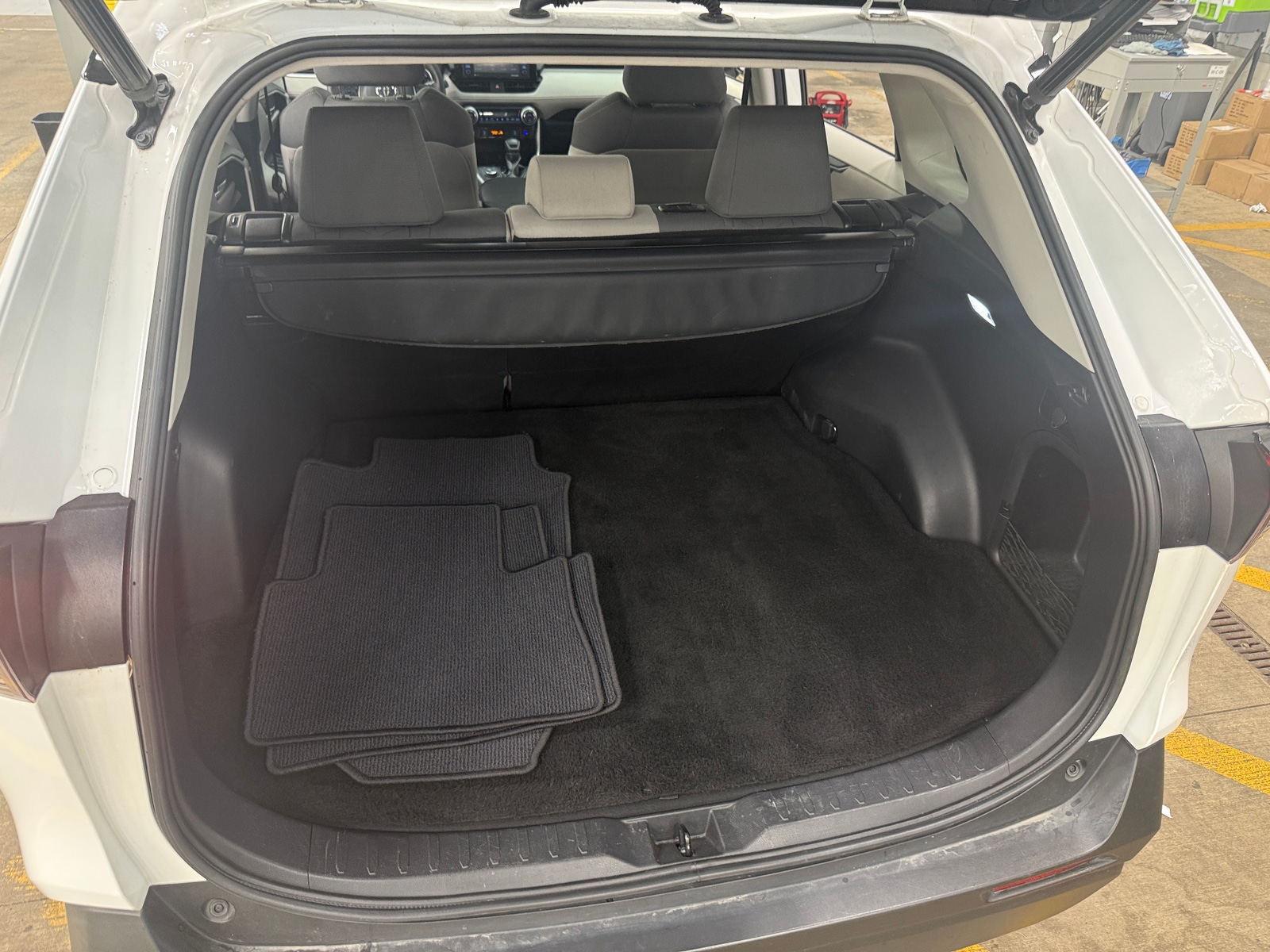 Thumbnail: 2020 Toyota RAV4 - 7