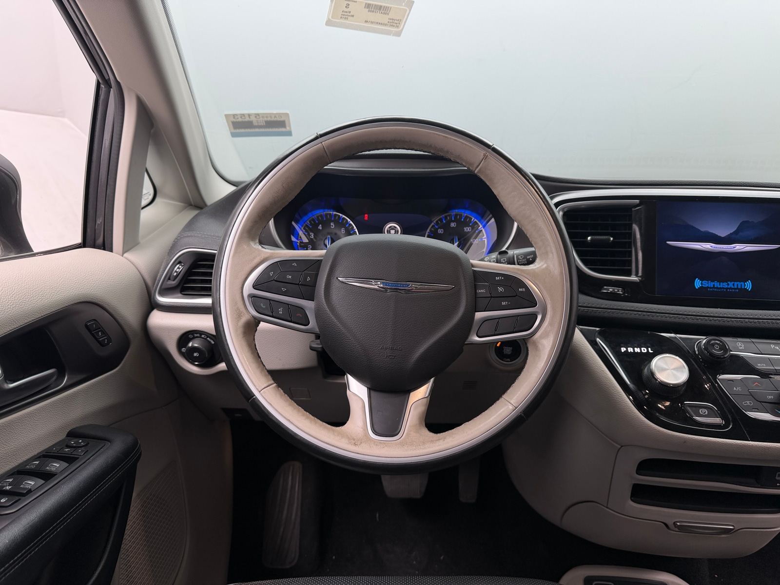 Thumbnail: 2019 Chrysler Pacifica - 4