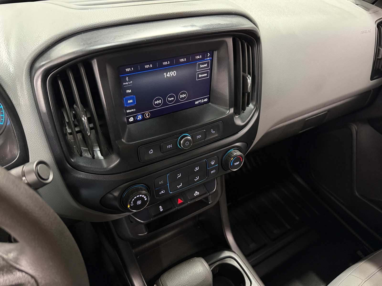 Thumbnail: 2020 Chevrolet Colorado - 4