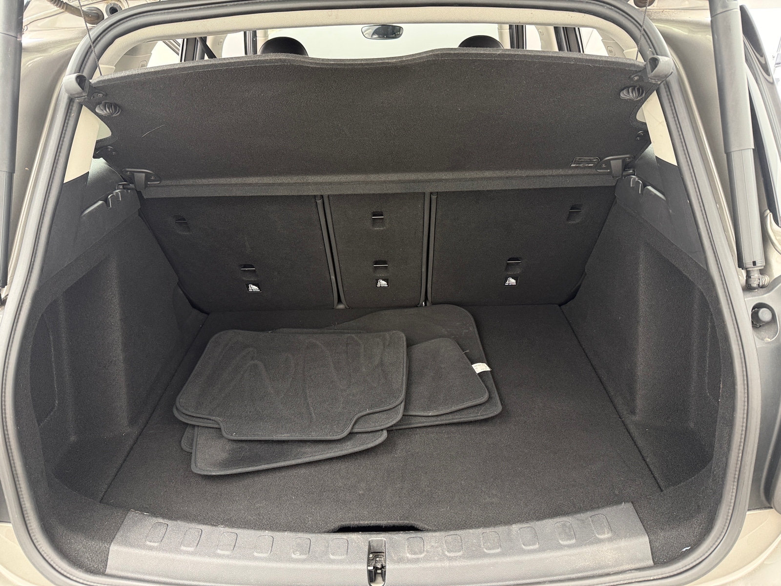 Thumbnail: 2017 MINI Cooper Countryman - 6