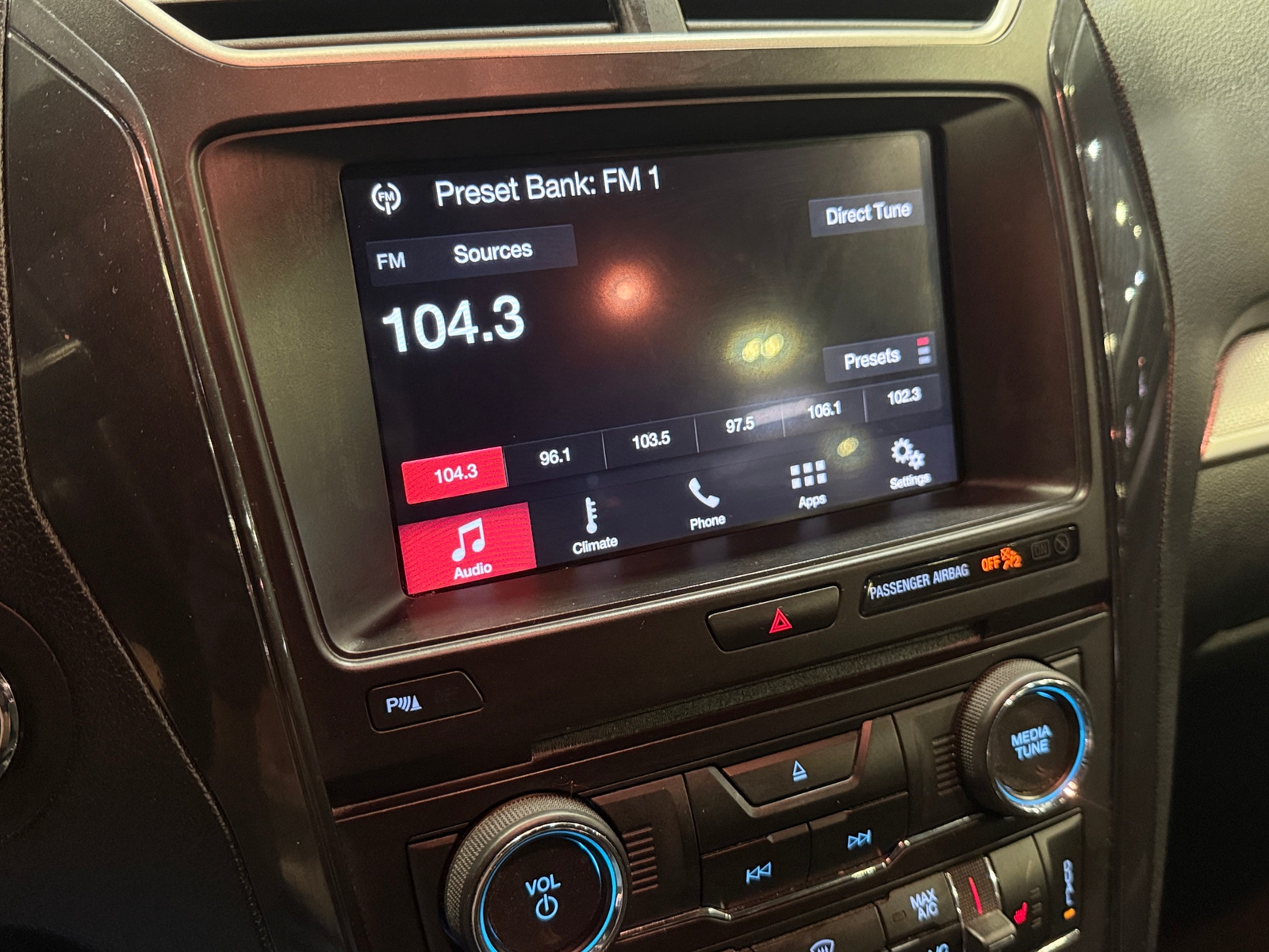 Thumbnail: 2017 Ford Explorer - 4