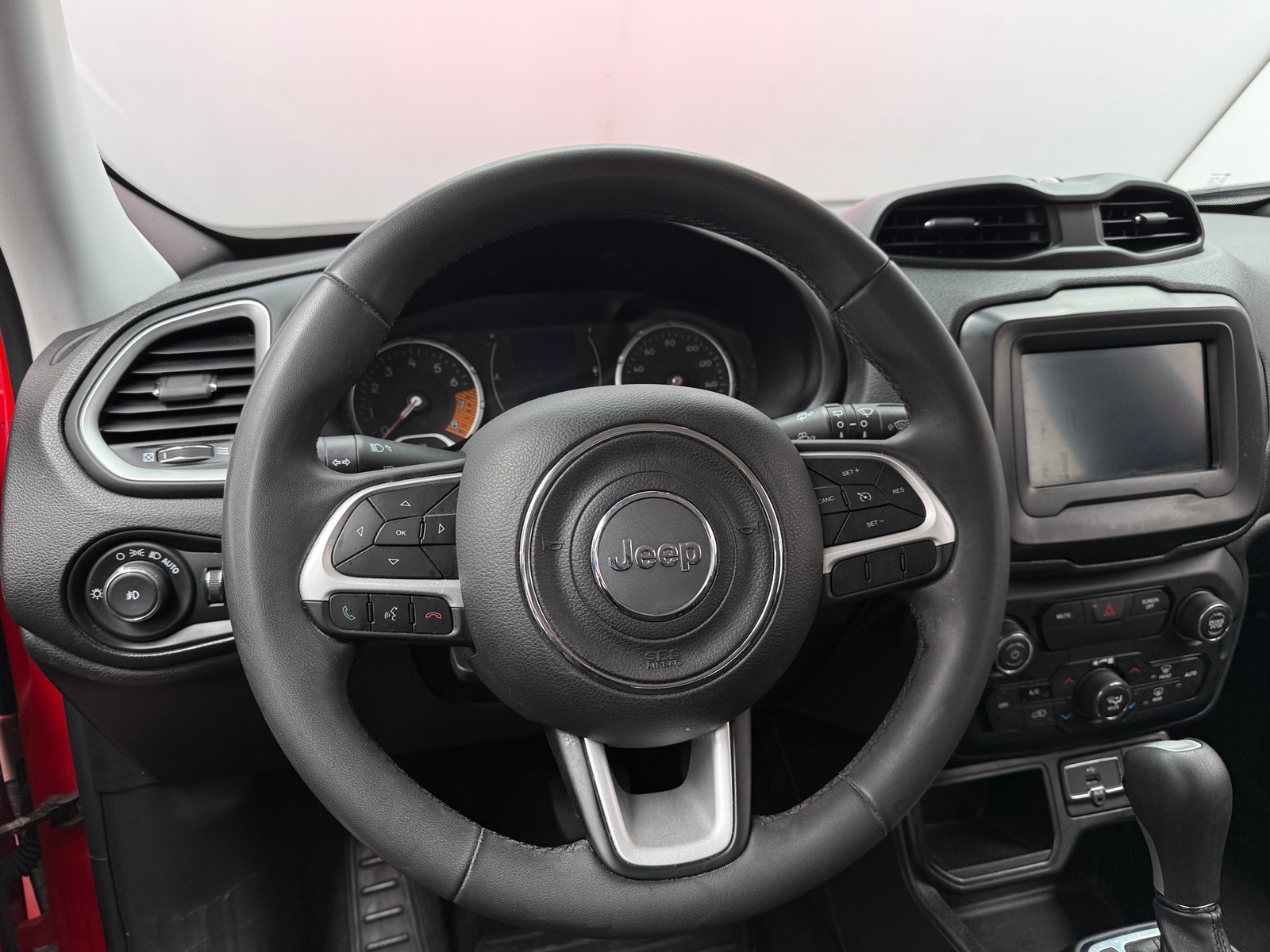 Thumbnail: 2019 Jeep Renegade - 5