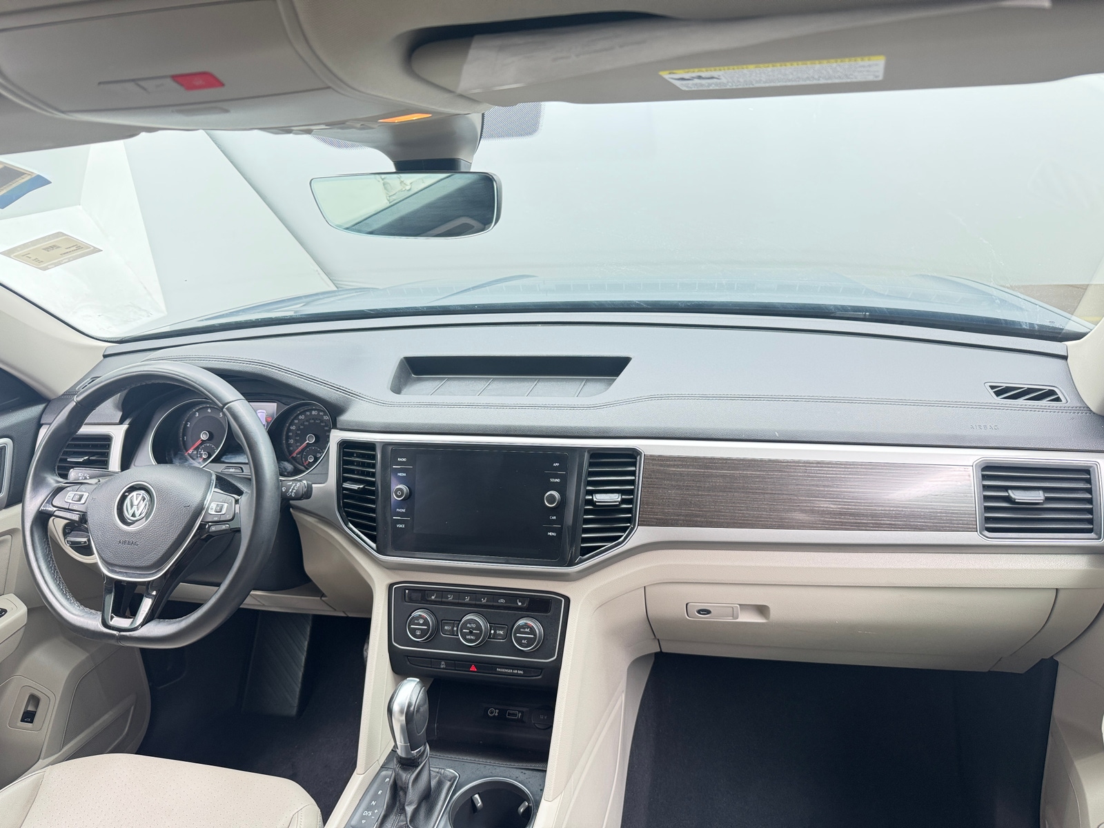 Thumbnail: 2019 Volkswagen Atlas - 2