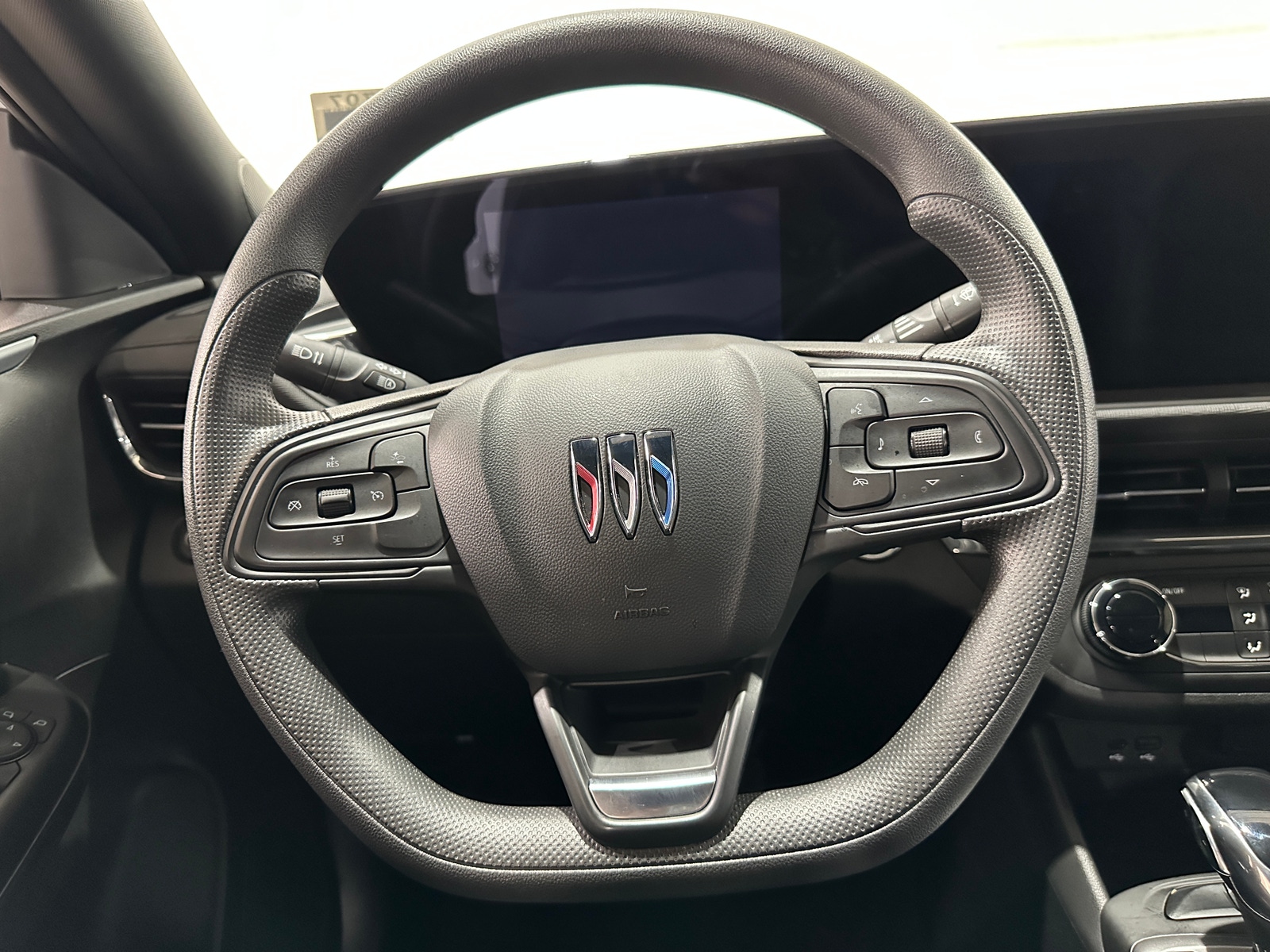 Thumbnail: 2025 Buick Envista - 4