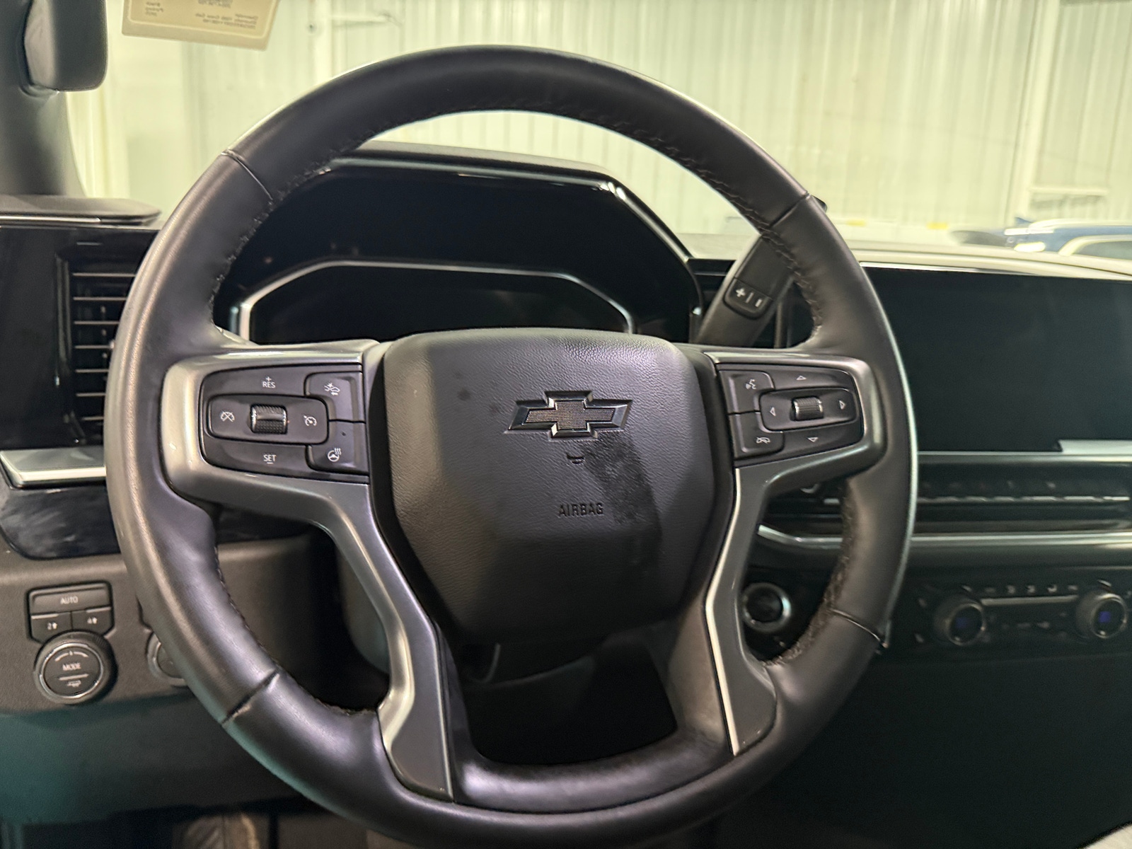 Thumbnail: 2026 Chevrolet Silverado 1500 - 5