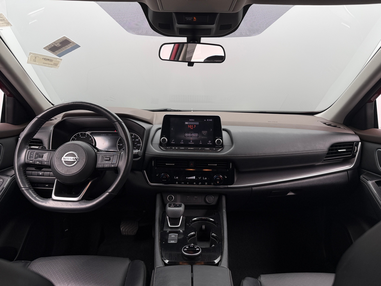 Thumbnail: 2021 Nissan Rogue - 3