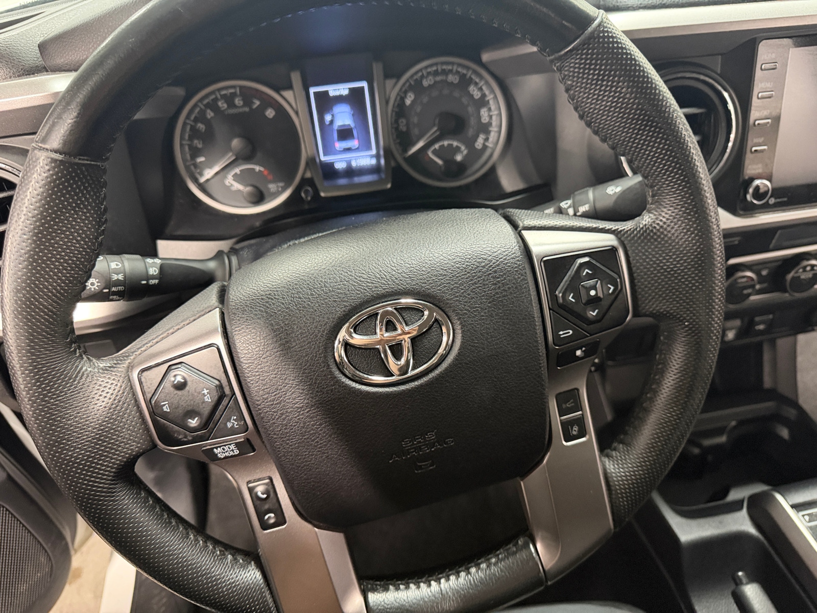 Thumbnail: 2022 Toyota Tacoma - 5