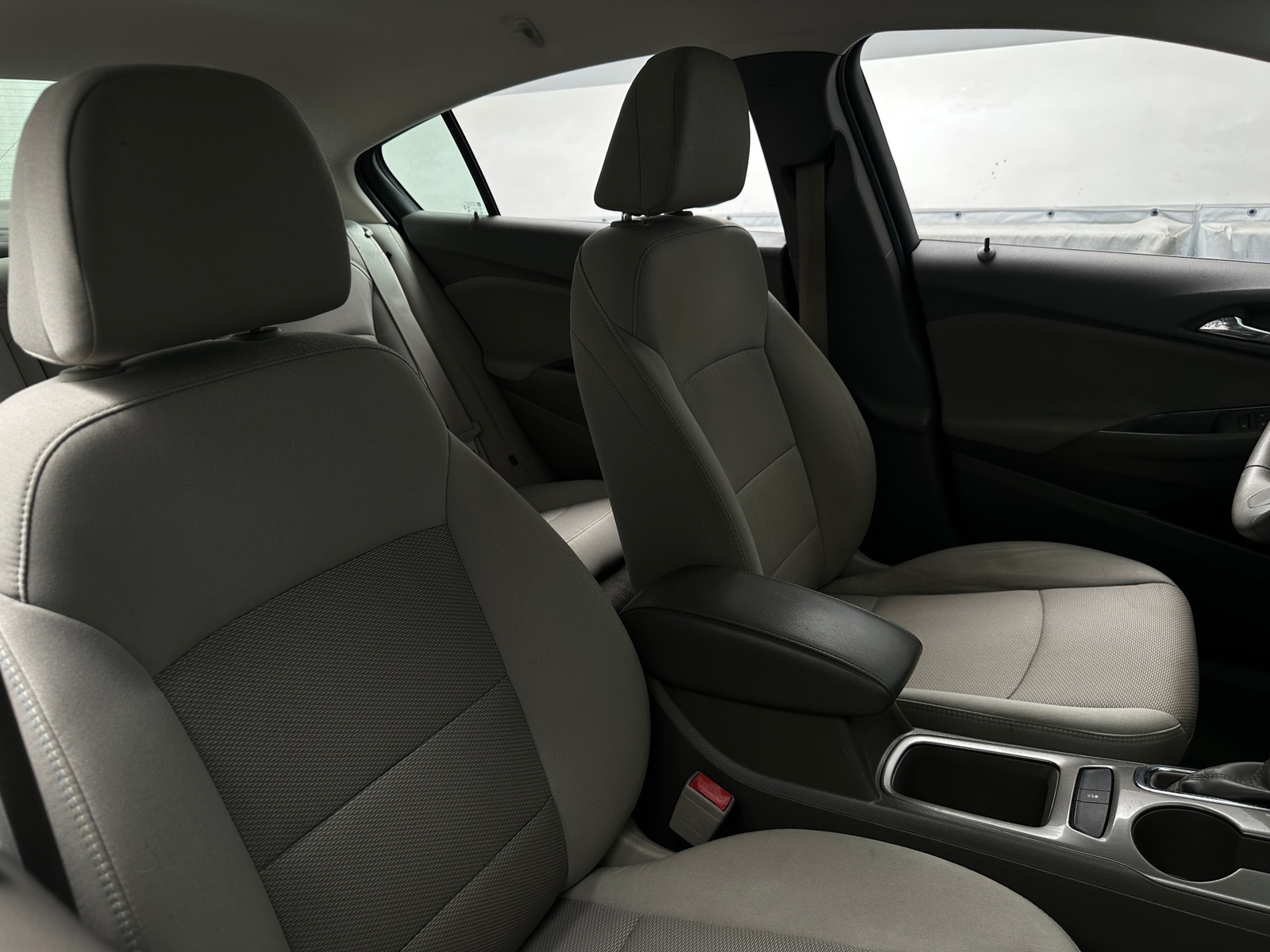 Thumbnail: 2017 Chevrolet Cruze - 2
