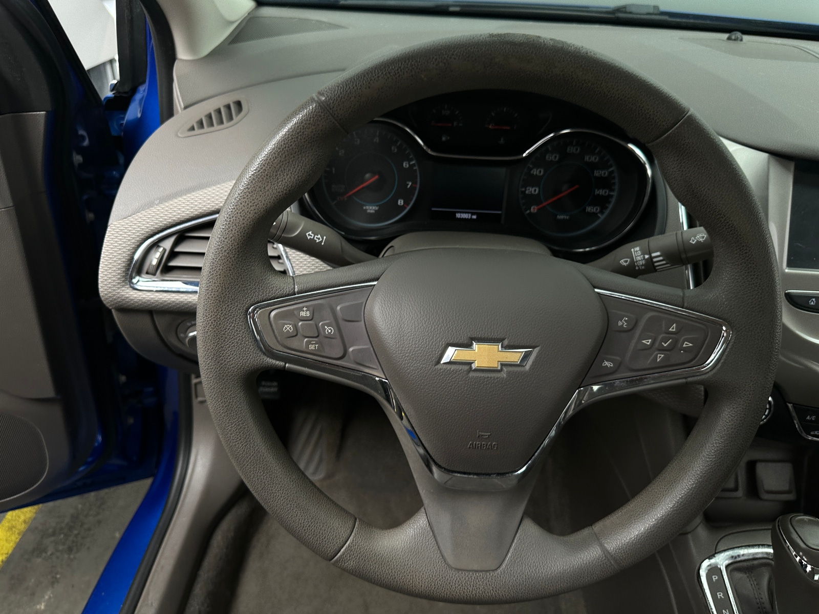 Thumbnail: 2017 Chevrolet Cruze - 5