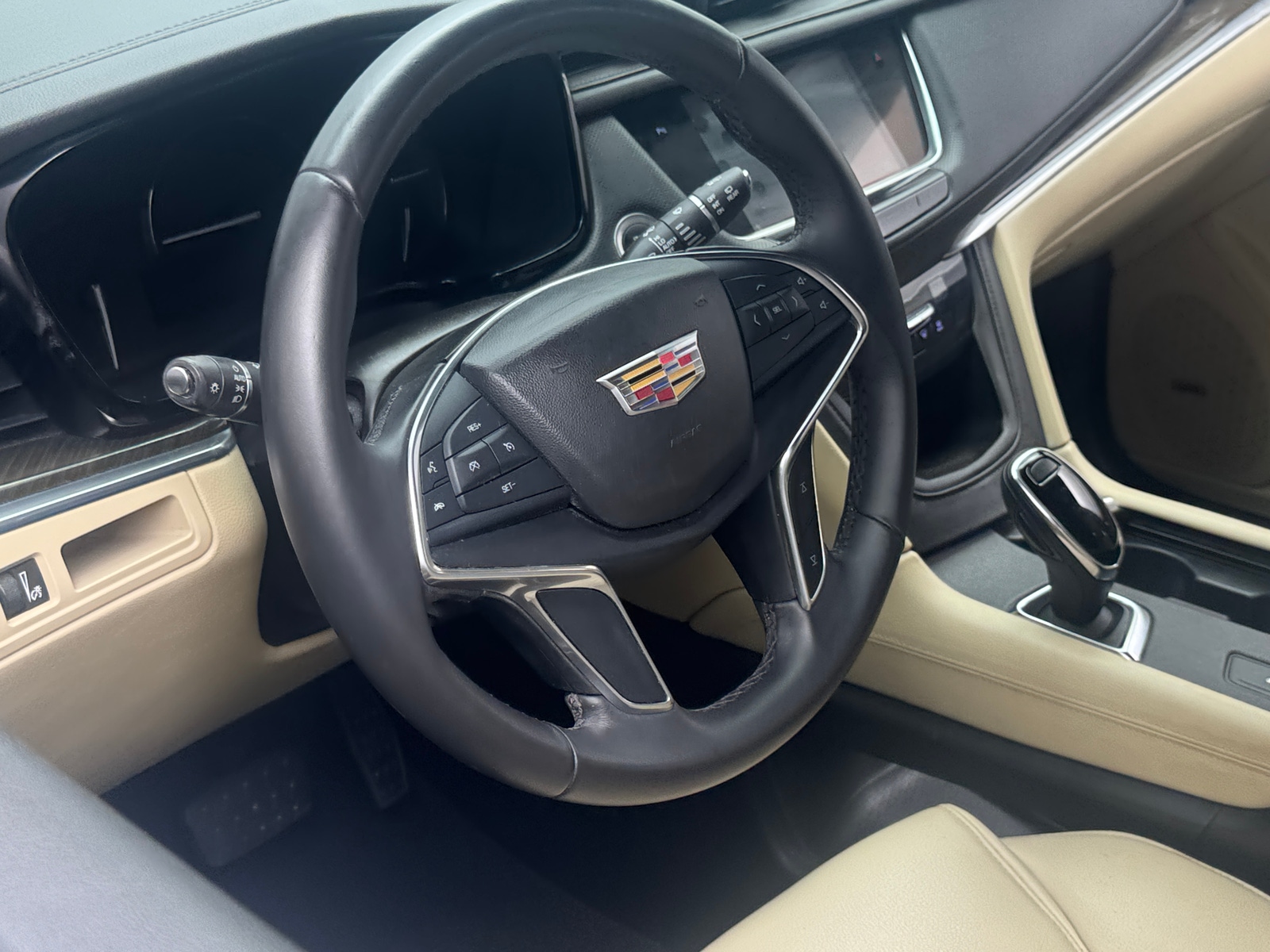 Thumbnail: 2018 Cadillac XT5 - 4