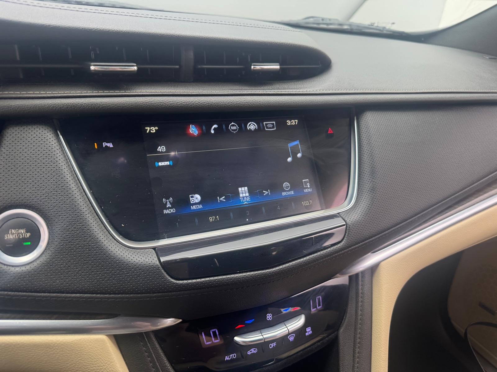 Thumbnail: 2018 Cadillac XT5 - 3