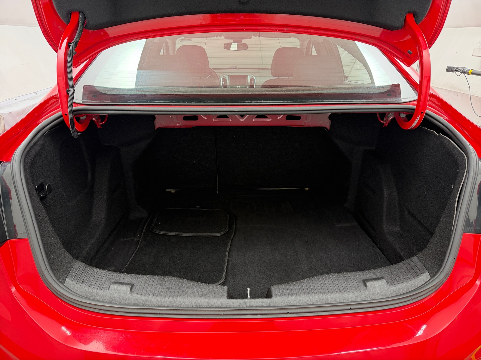 Thumbnail: 2019 Chevrolet Cruze - 7