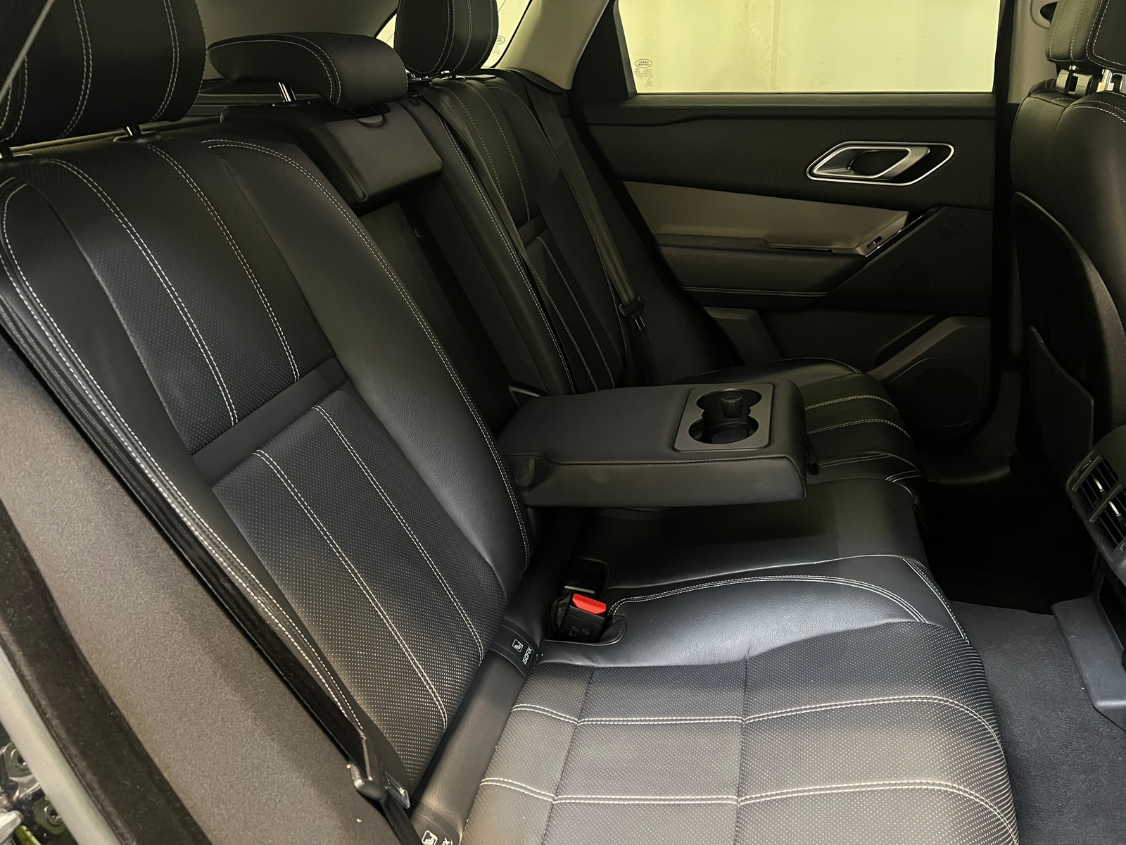 Thumbnail: 2019 Land Rover Range Rover Velar - 6