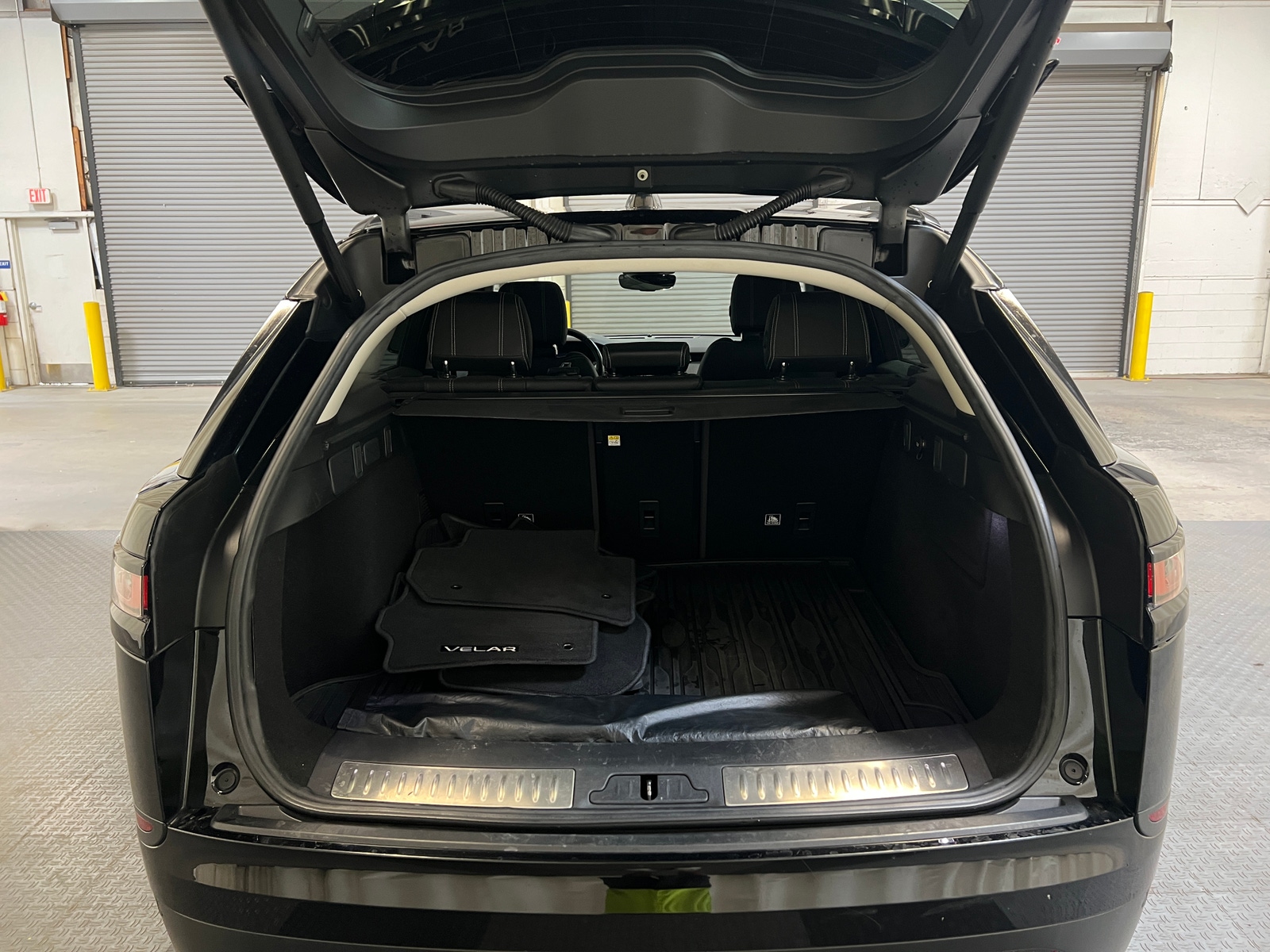 Thumbnail: 2019 Land Rover Range Rover Velar - 7