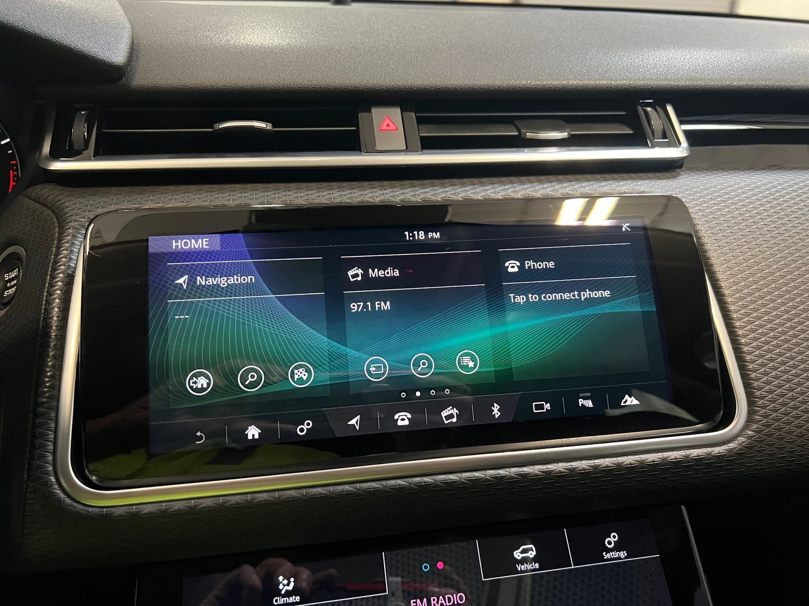 Thumbnail: 2019 Land Rover Range Rover Velar - 4