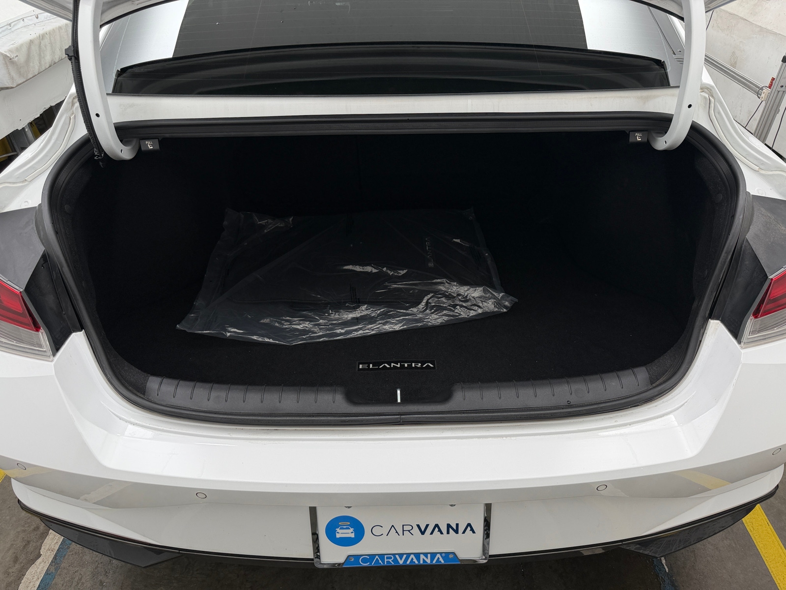 Thumbnail: 2023 Hyundai Elantra - 6