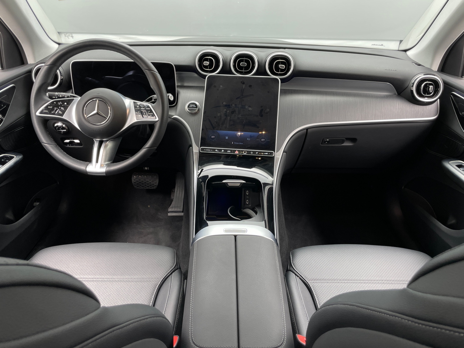 Thumbnail: 2025 Mercedes-Benz GLC - 2