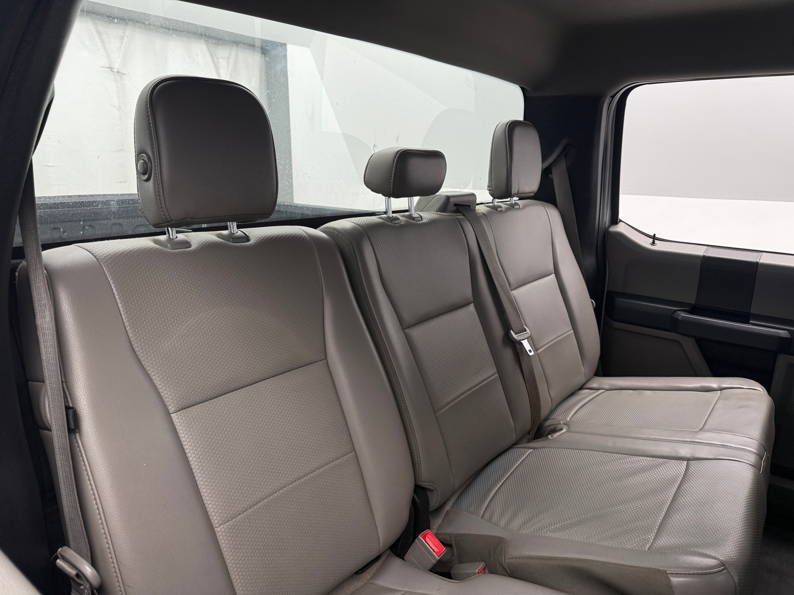 Thumbnail: 2018 Ford Econoline - 6