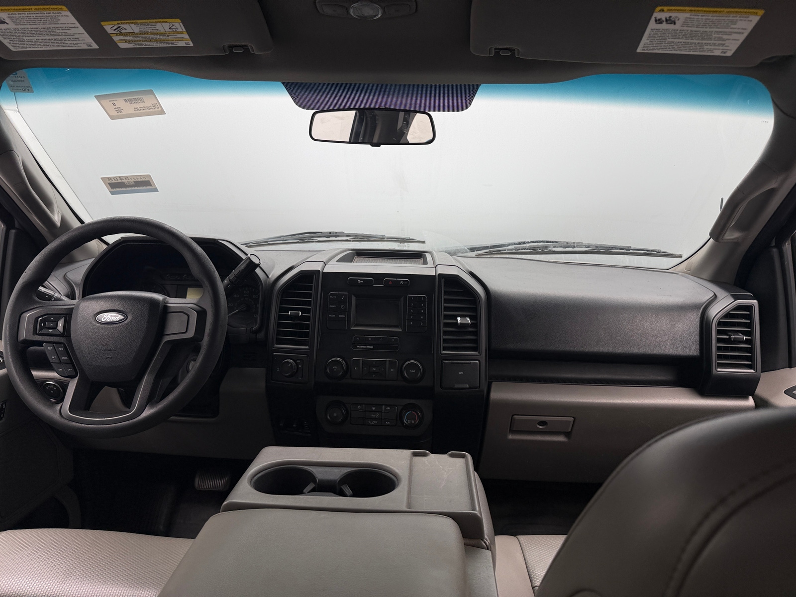 Thumbnail: 2018 Ford Econoline - 3