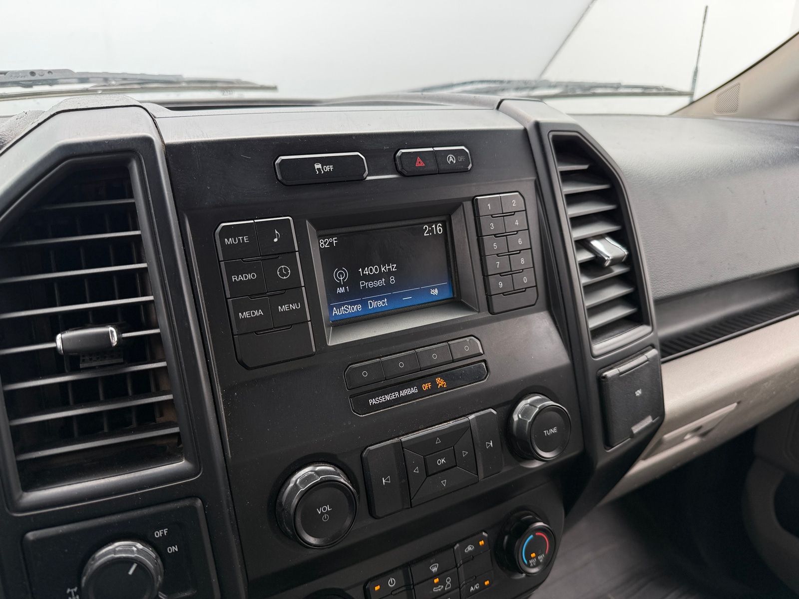 Thumbnail: 2018 Ford Econoline - 4