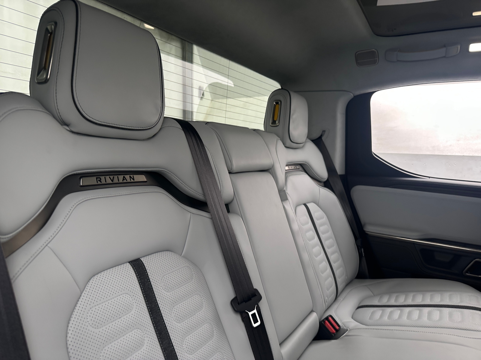 Thumbnail: 2023 Rivian R1T - 5