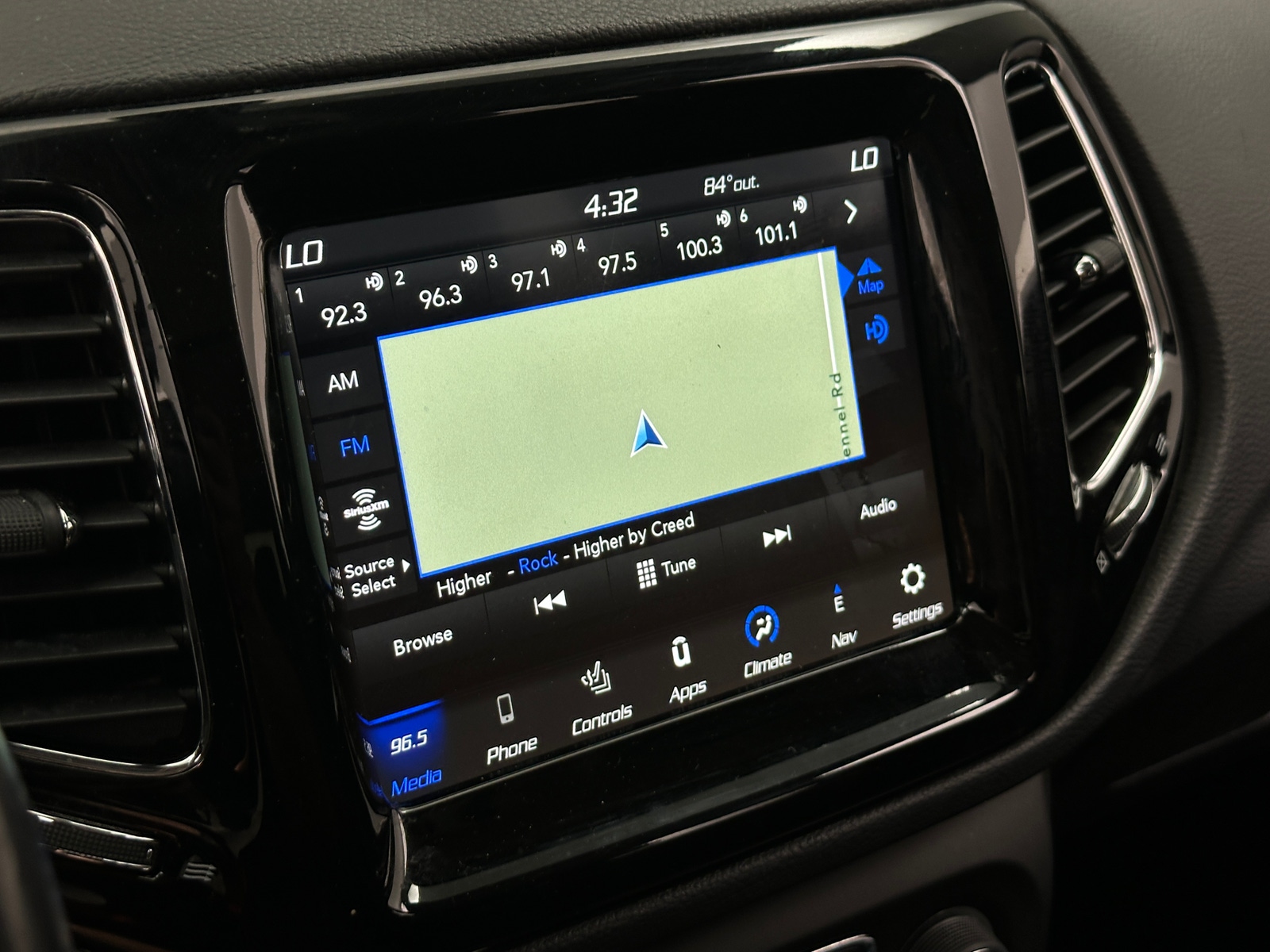 Thumbnail: 2020 Jeep Compass - 3