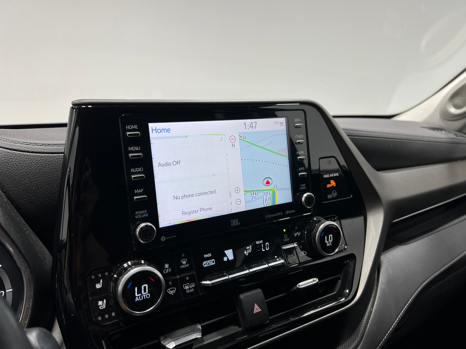 Thumbnail: 2021 Toyota Highlander - 3