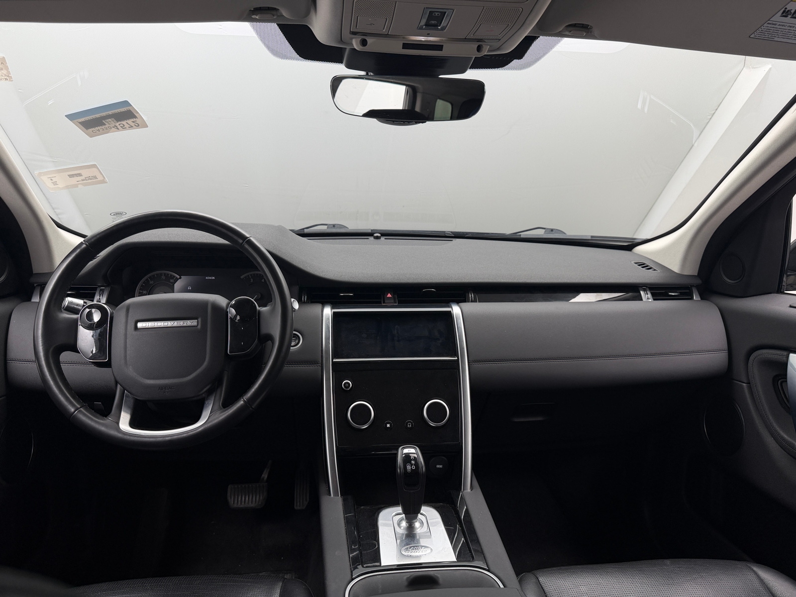 Thumbnail: 2020 Land Rover Discovery Sport - 2