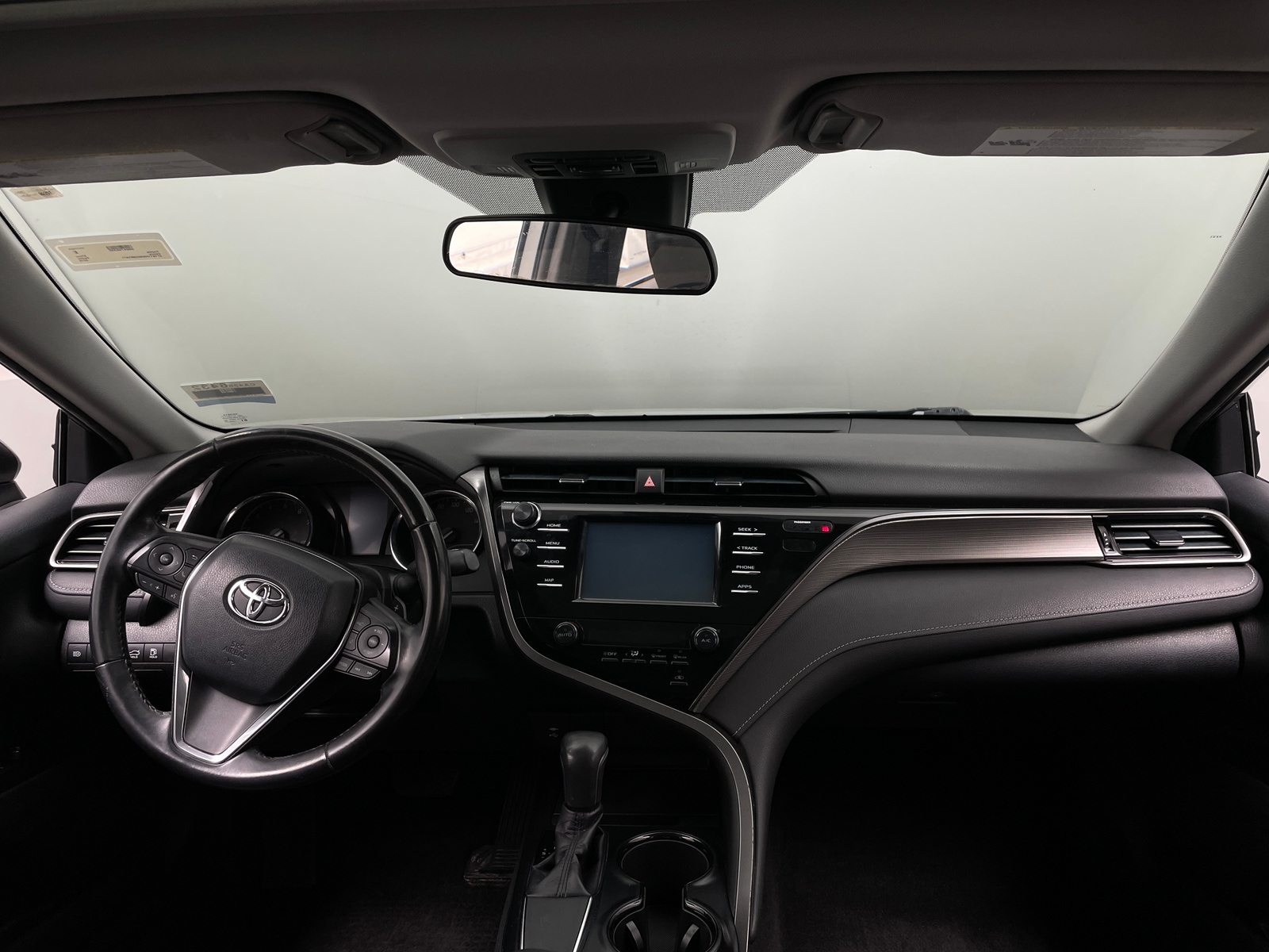 Thumbnail: 2019 Toyota Camry - 3