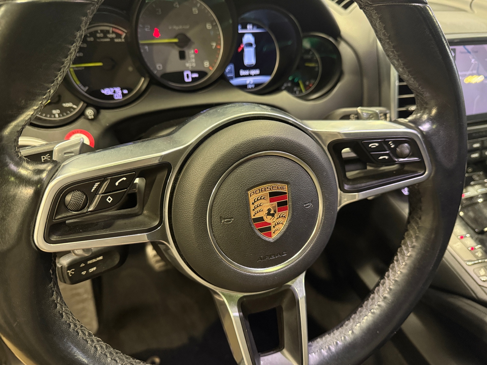 Thumbnail: 2017 Porsche Cayenne - 4