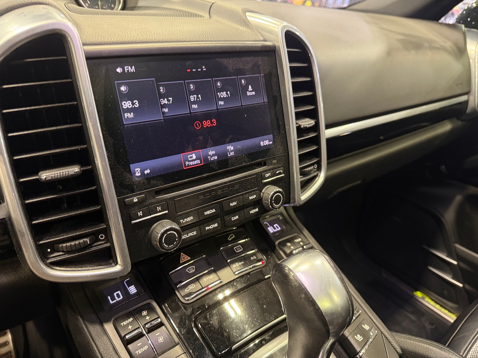 Thumbnail: 2017 Porsche Cayenne - 3