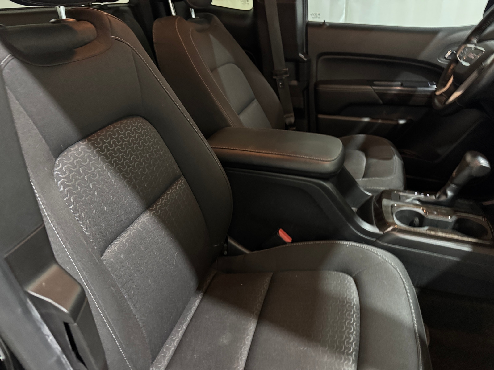 Thumbnail: 2015 GMC Canyon - 2