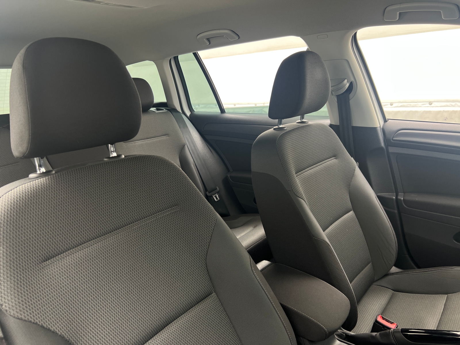 Thumbnail: 2019 Volkswagen e-Golf - 2