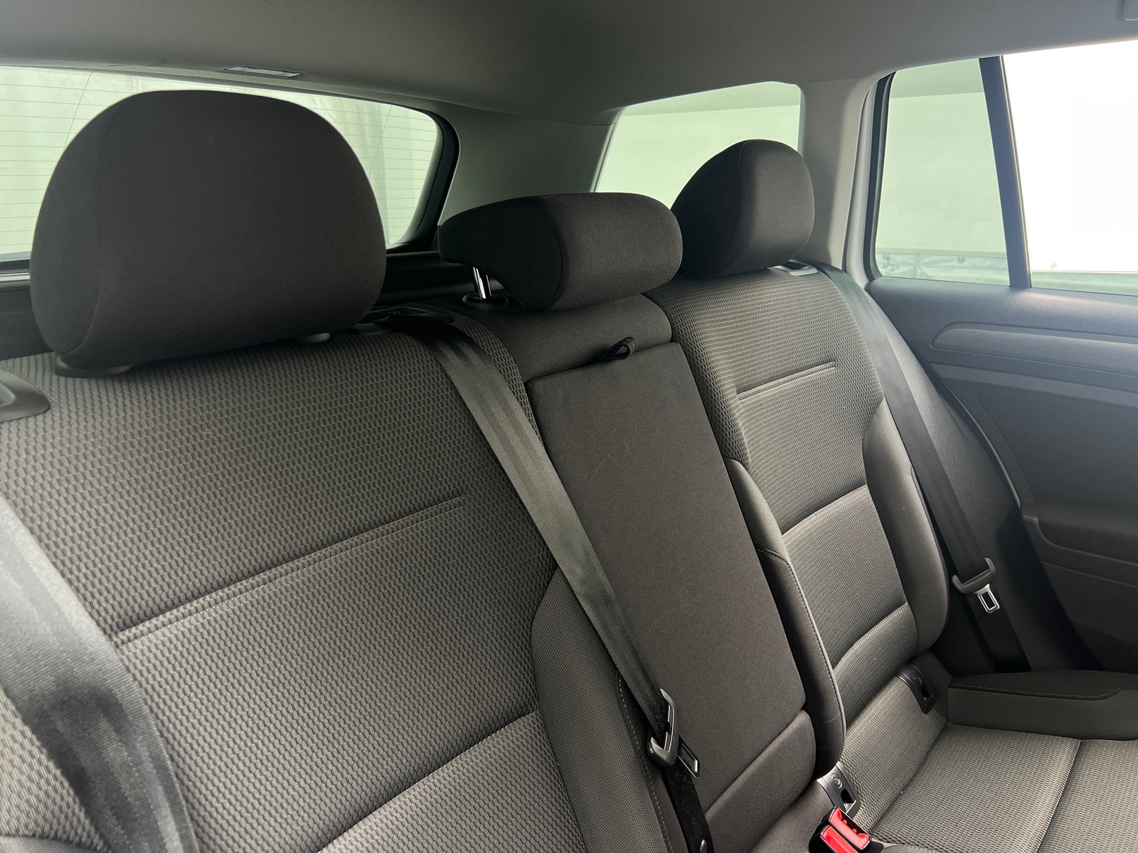 Thumbnail: 2019 Volkswagen e-Golf - 6