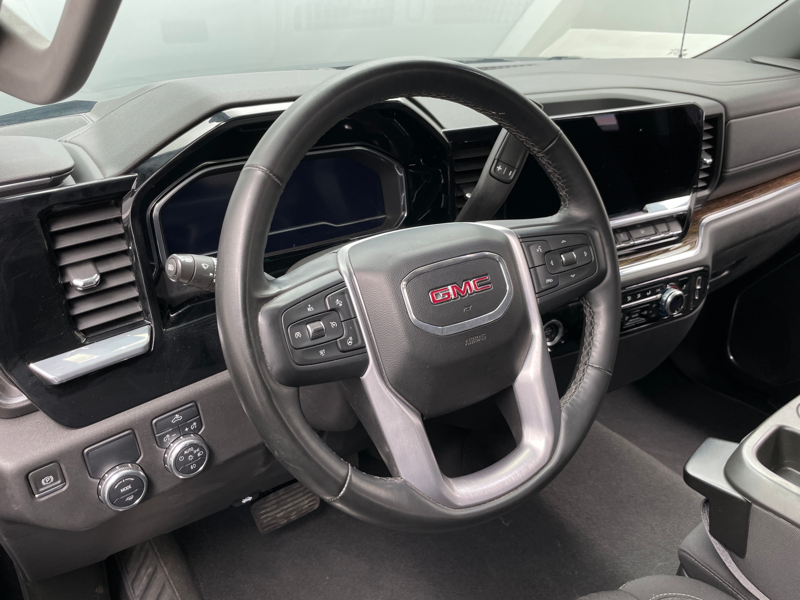 Thumbnail: 2024 GMC Sierra 1500 - 5