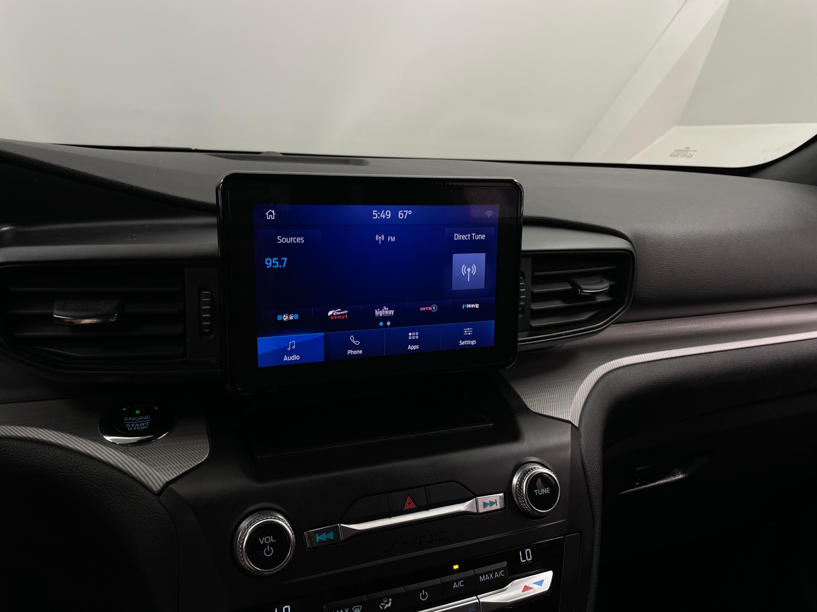 Thumbnail: 2020 Ford Explorer - 4