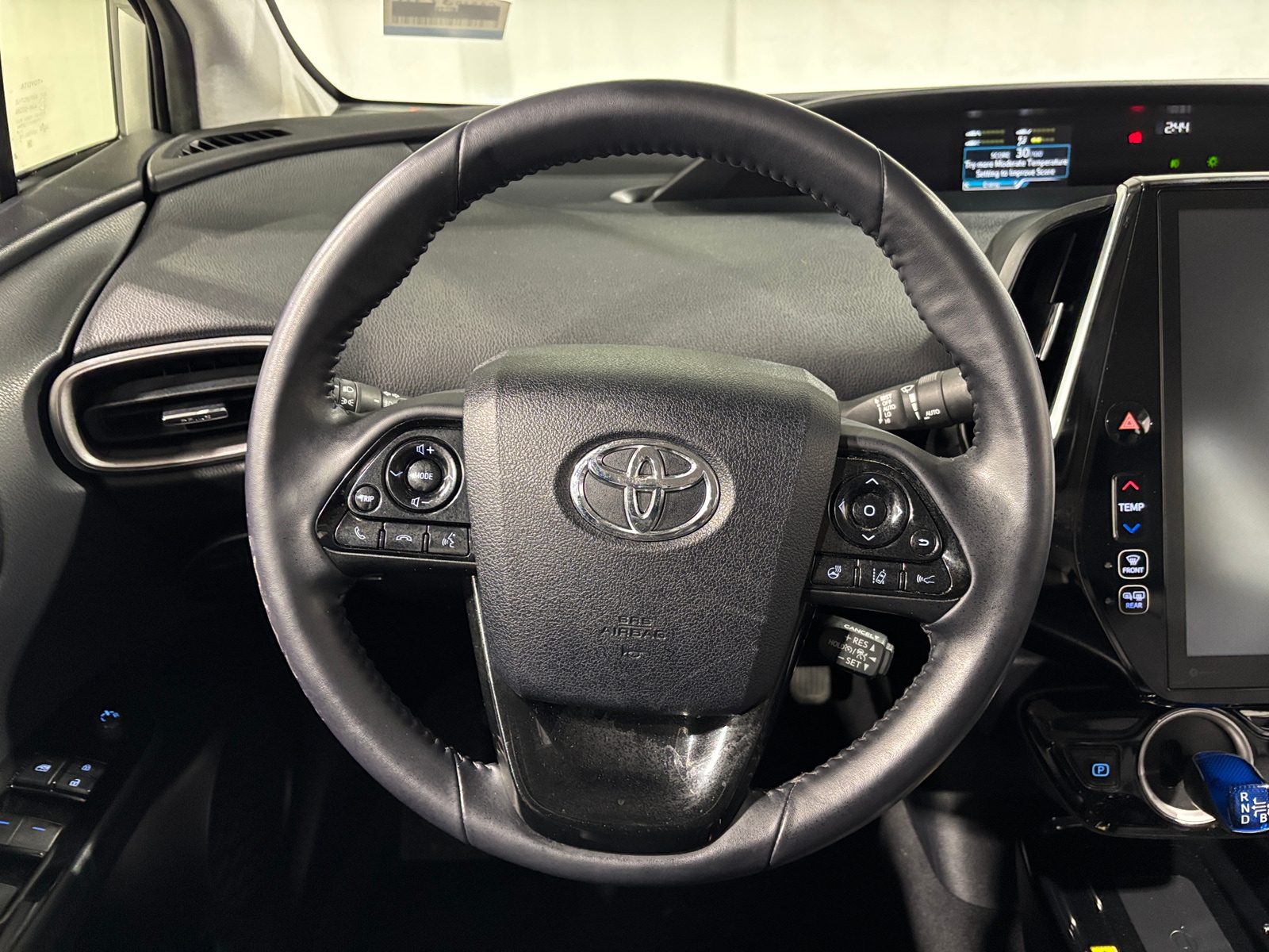 Thumbnail: 2020 Toyota Prius Prime - 4