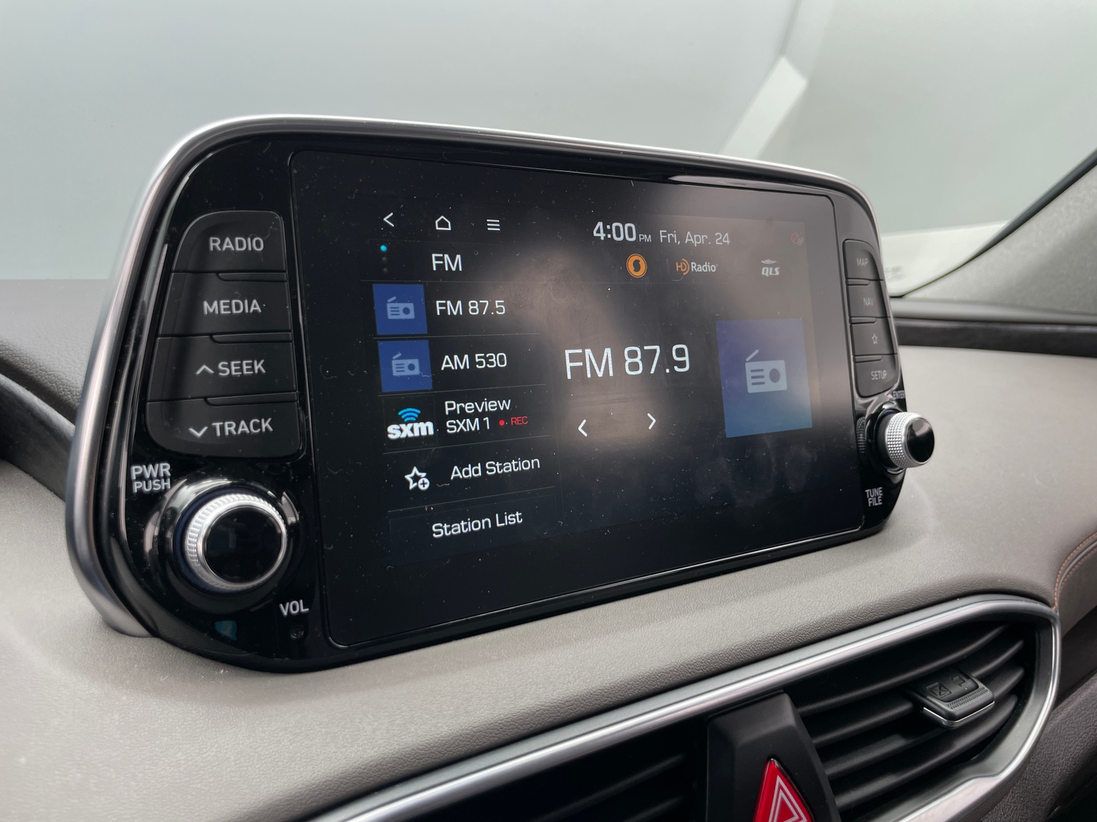 Thumbnail: 2019 Hyundai Santa Fe - 3