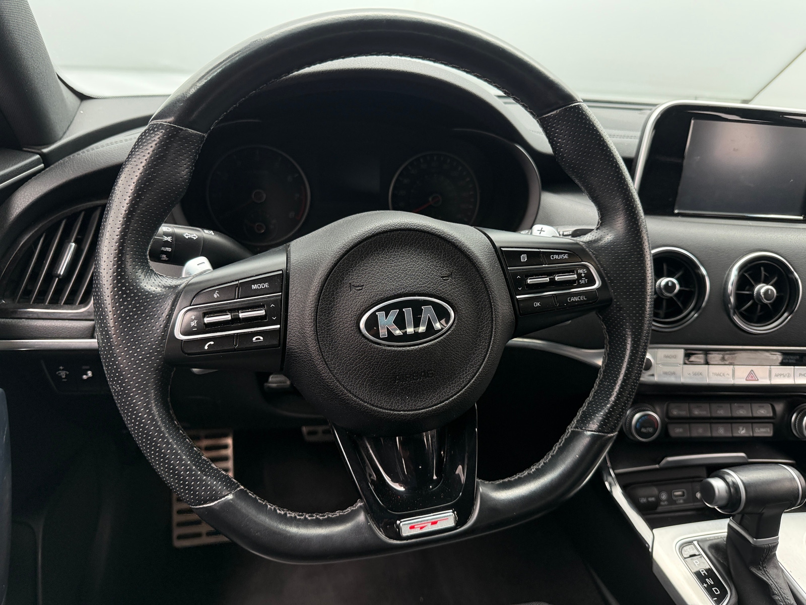 Thumbnail: 2020 Kia Stinger - 4