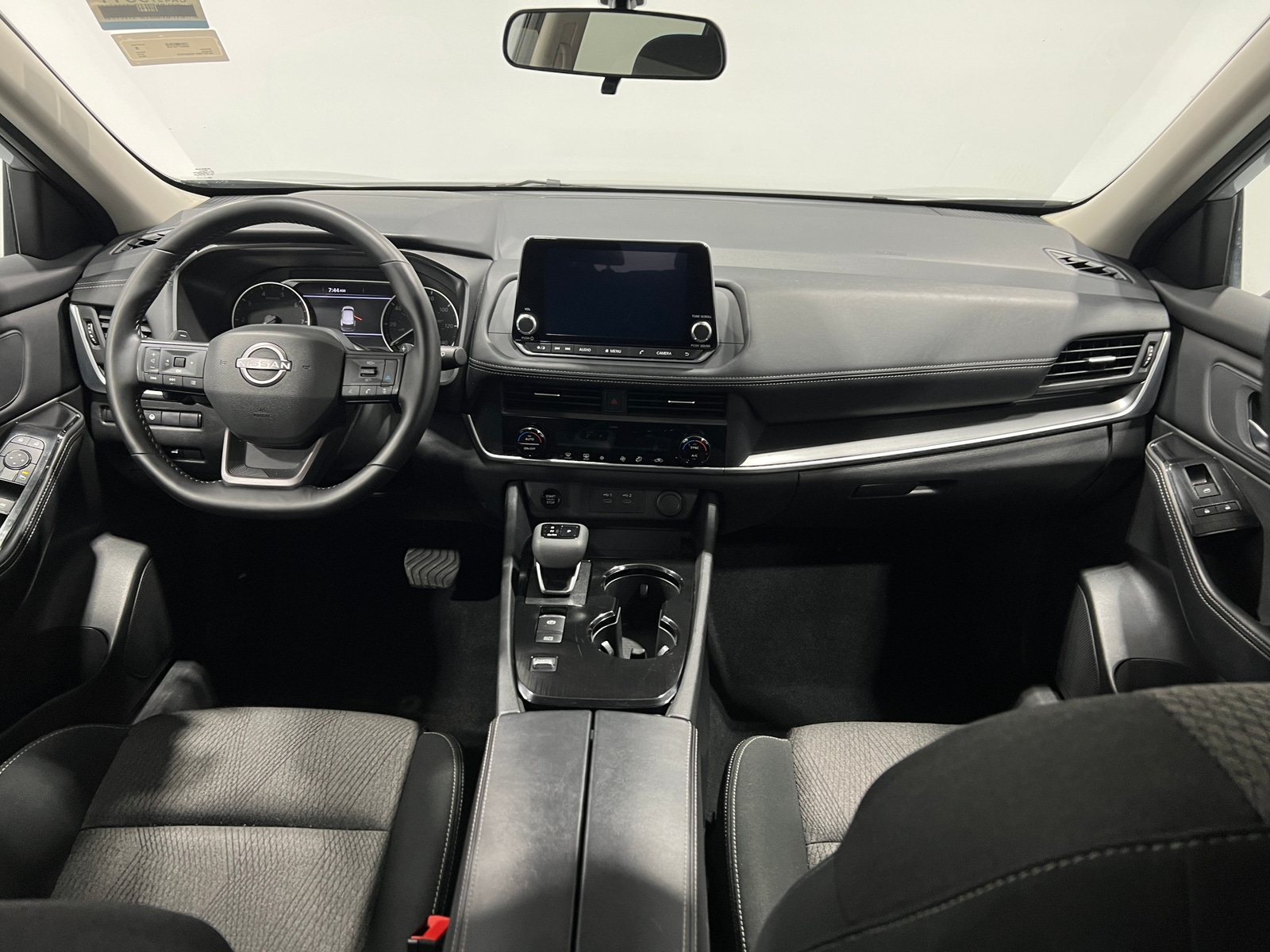 Thumbnail: 2025 Nissan Rogue - 3