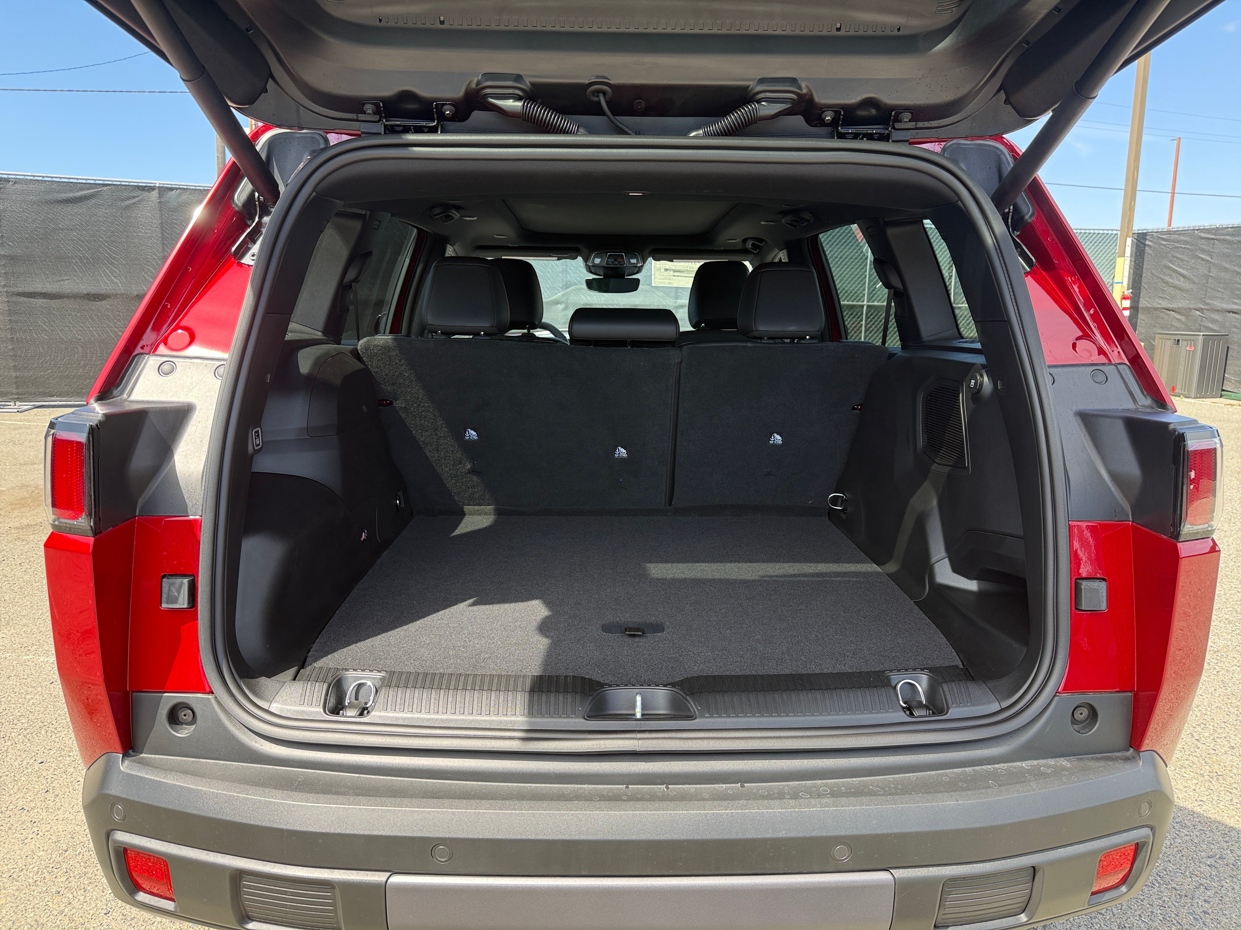 2026 Jeep Cherokee Overland - Photo 6
