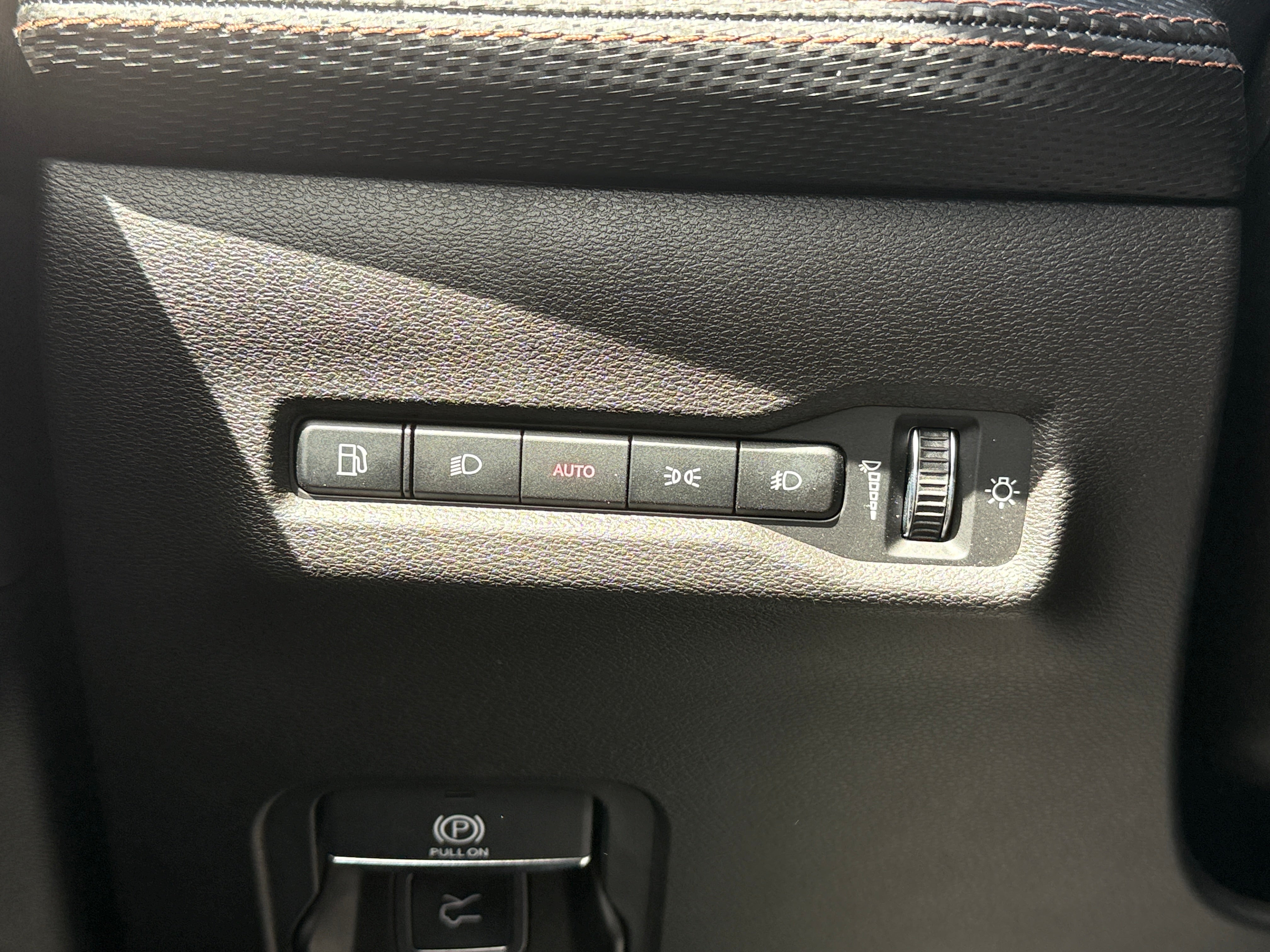 2026 Jeep Cherokee Overland - Photo 12