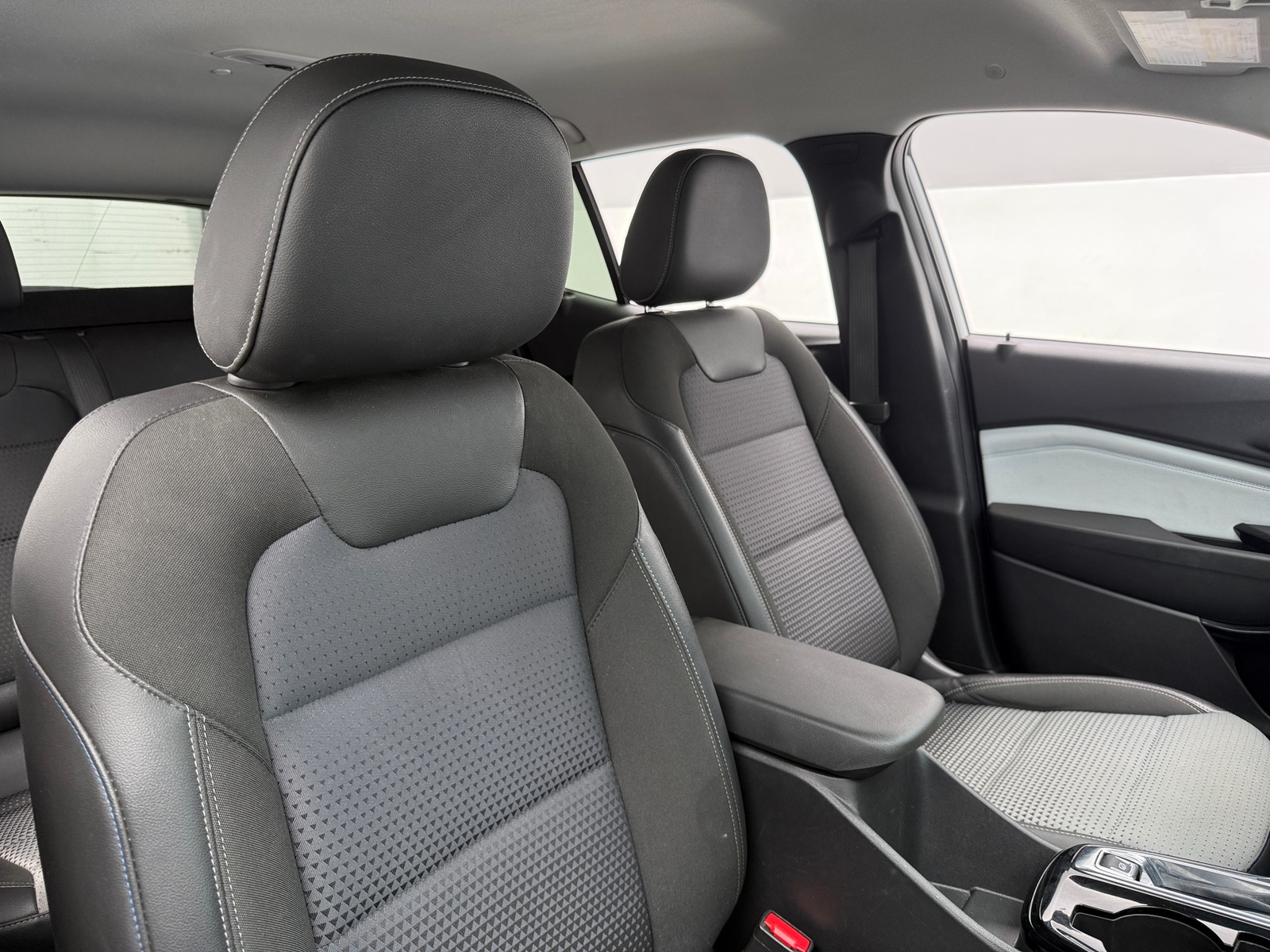 Thumbnail: 2025 Chevrolet Trax - 2