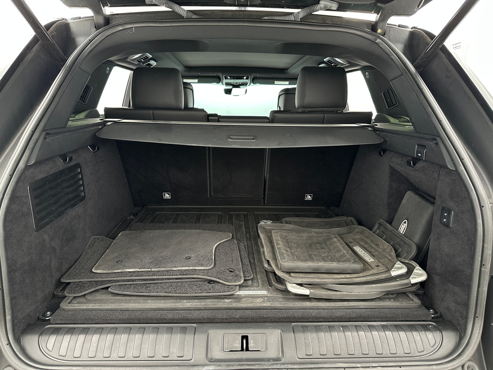 Thumbnail: 2022 Land Rover Range Rover Sport - 6