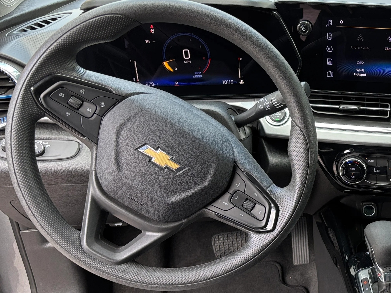Thumbnail: 2025 Chevrolet Trax - 5